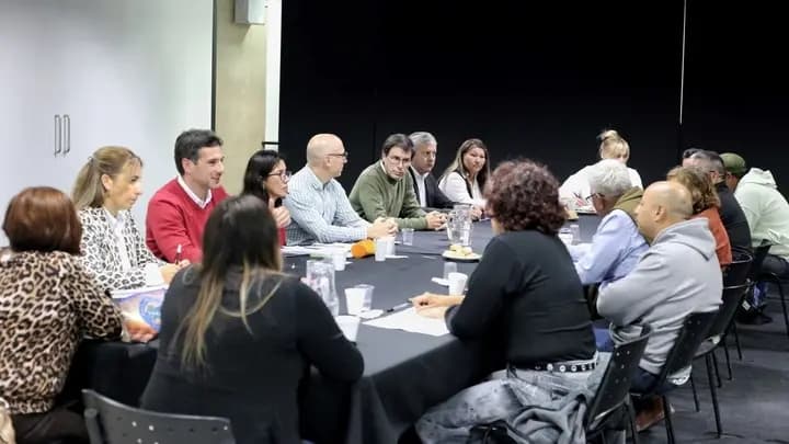 El Gobierno de Jujuy ratificó el diálogo salarial con los gremios docentes y estatales