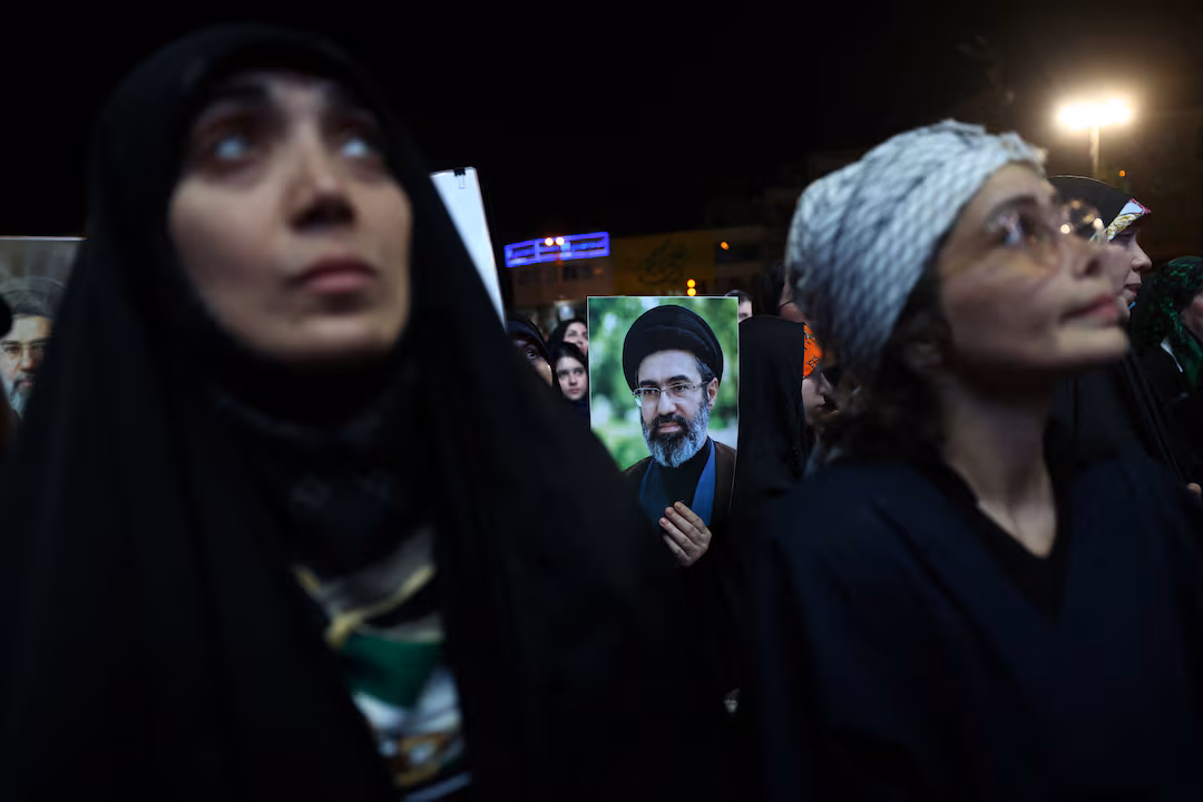 Israel y Líbano acuerdan implementar un alto el fuego, lo que aumenta las esperanzas de un acuerdo con Irán