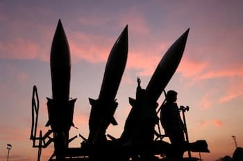 Irán amenazó con dejar sin petróleo ni gas “durante años” a EEUU y sus aliados en Medio Oriente