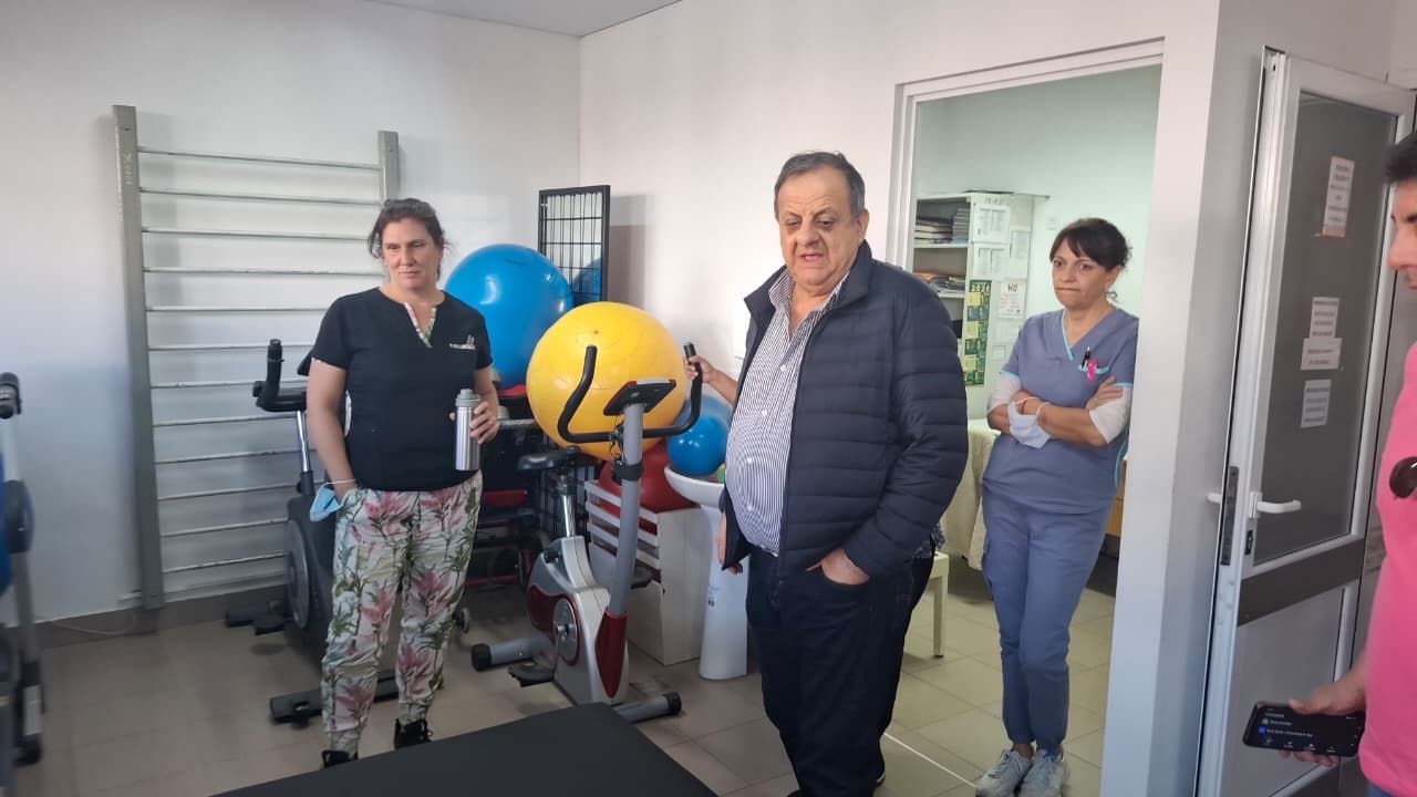 La Fundación Hospital de Niños entregó equipamiento al Servicio de Kinesiología del Hospital Materno Infantil