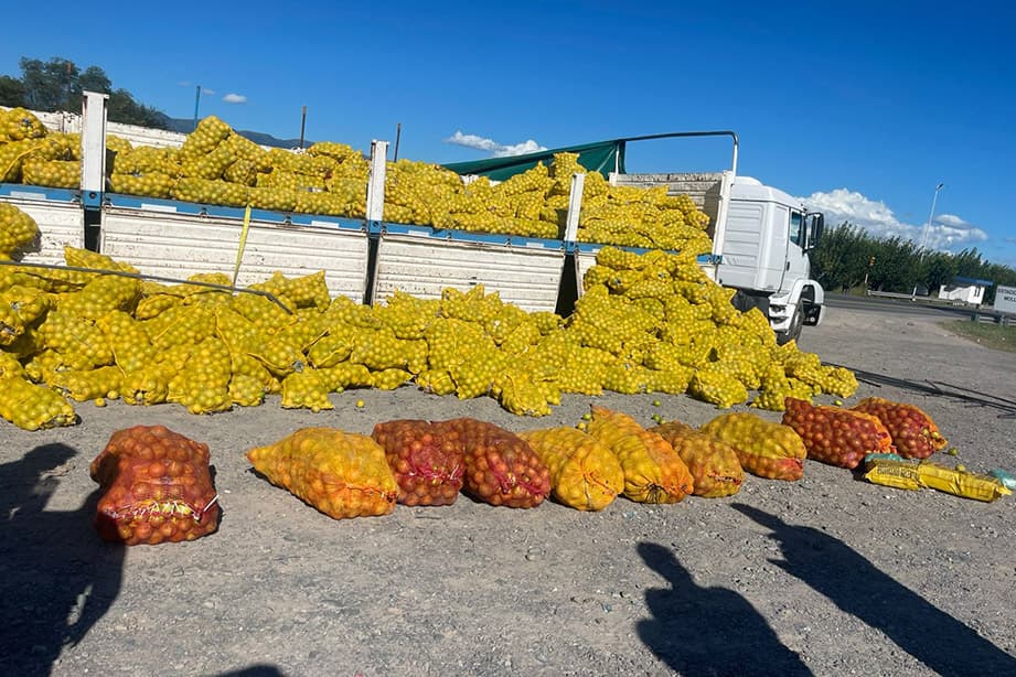 Salta: prisión preventiva para seis acusados de integrar una banda narcocriminal que enviaba drogas en camiones de fruta y usaba un comedor como pantalla
