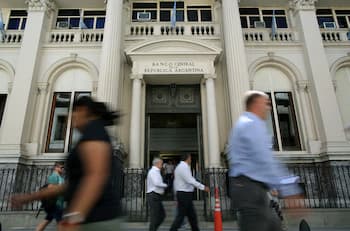 El Gobierno define los cambios en la Carta Orgánica del BCRA y avanza con un proyecto de “cierre” del Estado como en EEUU