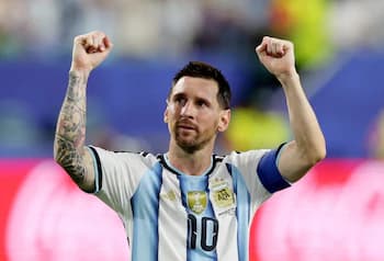 En un infartante partido, Argentina sufrió más de la cuenta y avanzó a los octavos del Mundial tras ganarle en tiempo extra a Cabo Verde