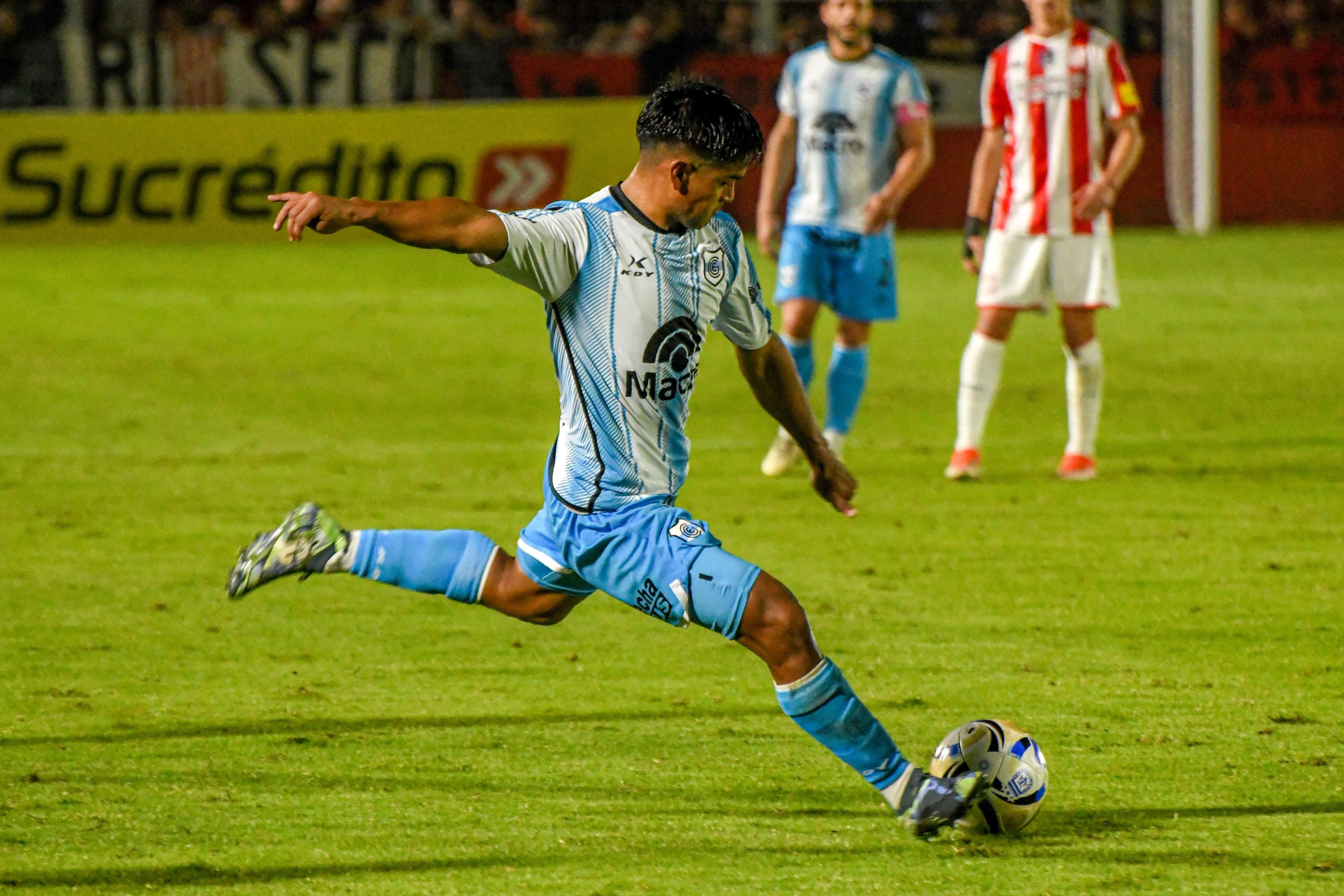 Primera Nacional: Gimnasia quiere volver a sumar de a tres ante Temperley