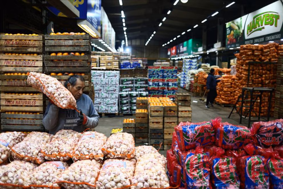 La inflación mayorista se aceleró a 5,2% en abril y duplicó al IPC
