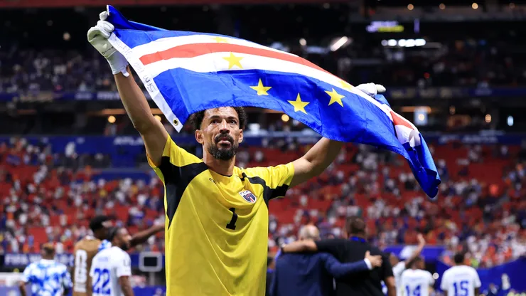 Tras ser el mejor arquero del Mundial 2026 para la FIFA, Vozinha jugará en Colo Colo