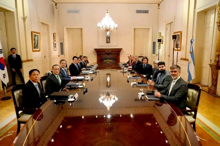 Milei recibió en la Casa Rosada al presidente de Corea del Sur