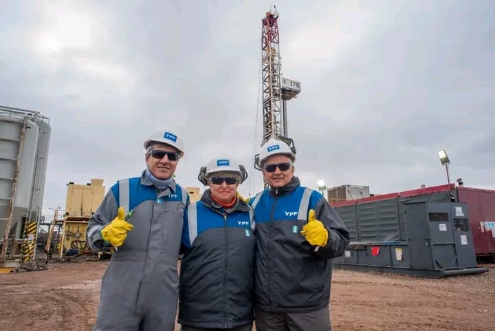 Kristalina Georgieva recorrió el yacimiento Loma Campana junto a Horacio Marín y Luis Caputo