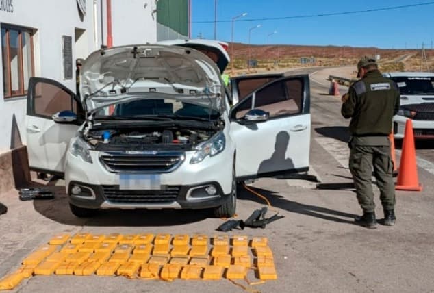 Jujuy: desbarataron una organización que se dedicaba a introducir droga desde Bolivia para luego comercializarla en Buenos Aires