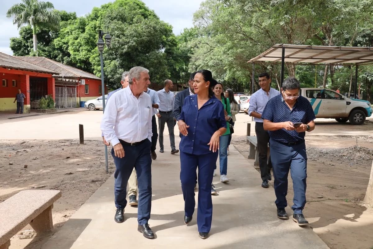 Manzur recorrió los hospitales de Fraile Pintado y Calilegua